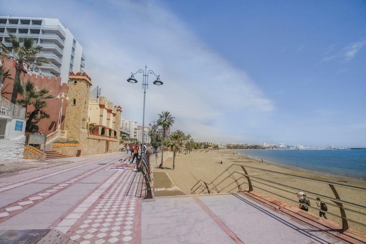 Fantanstico Apartamento Sobre El Mar ベナルマデナ エクステリア 写真