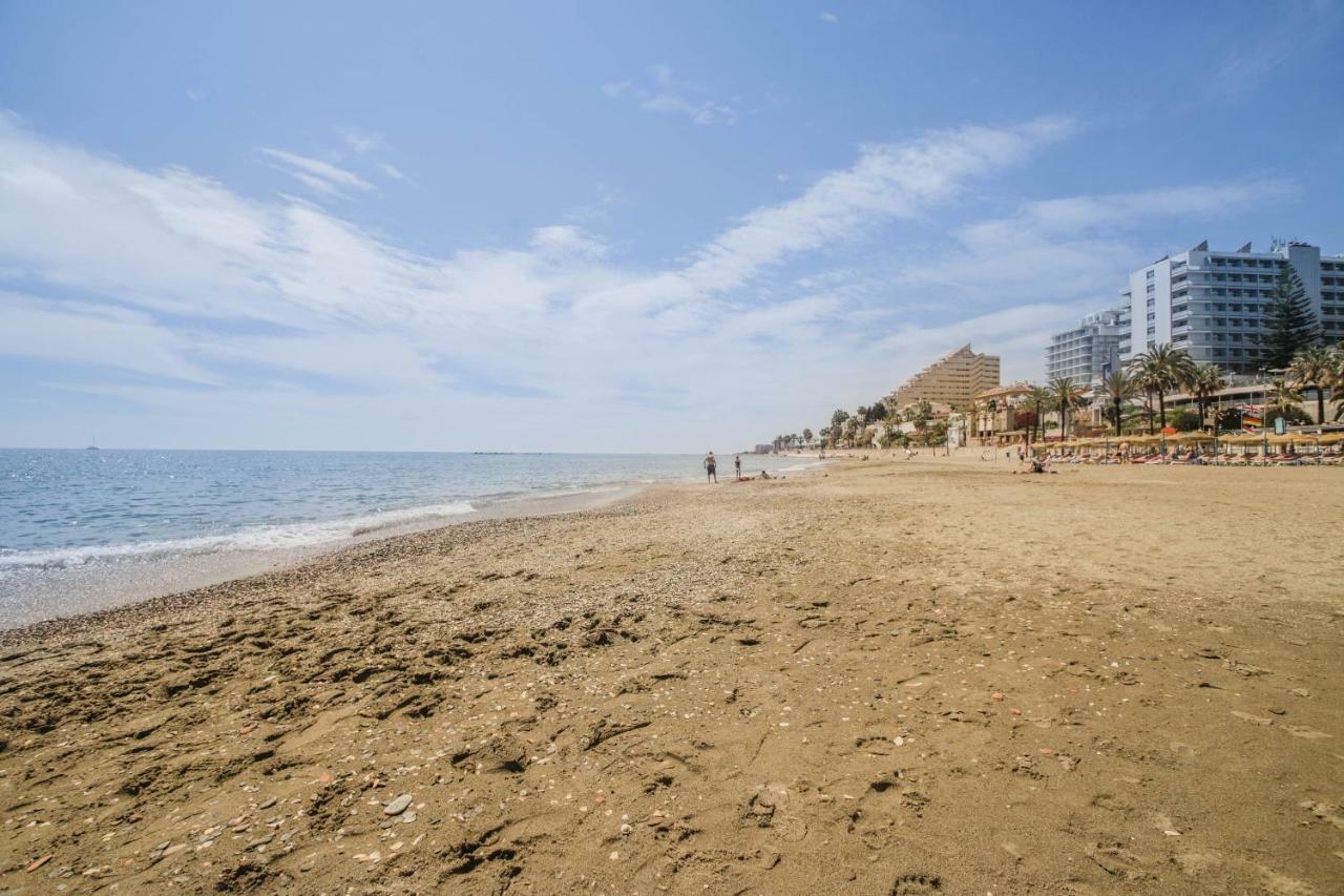 Fantanstico Apartamento Sobre El Mar ベナルマデナ エクステリア 写真