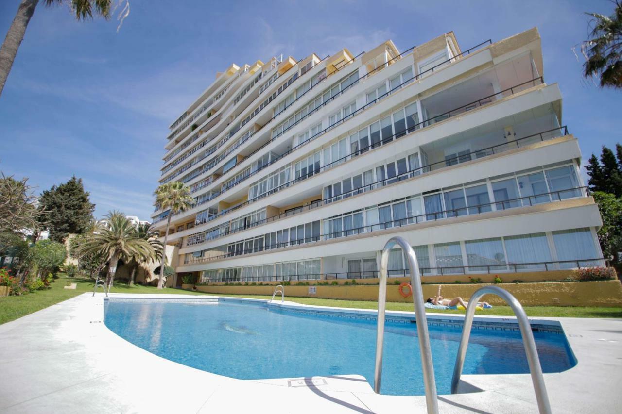 Fantanstico Apartamento Sobre El Mar ベナルマデナ エクステリア 写真